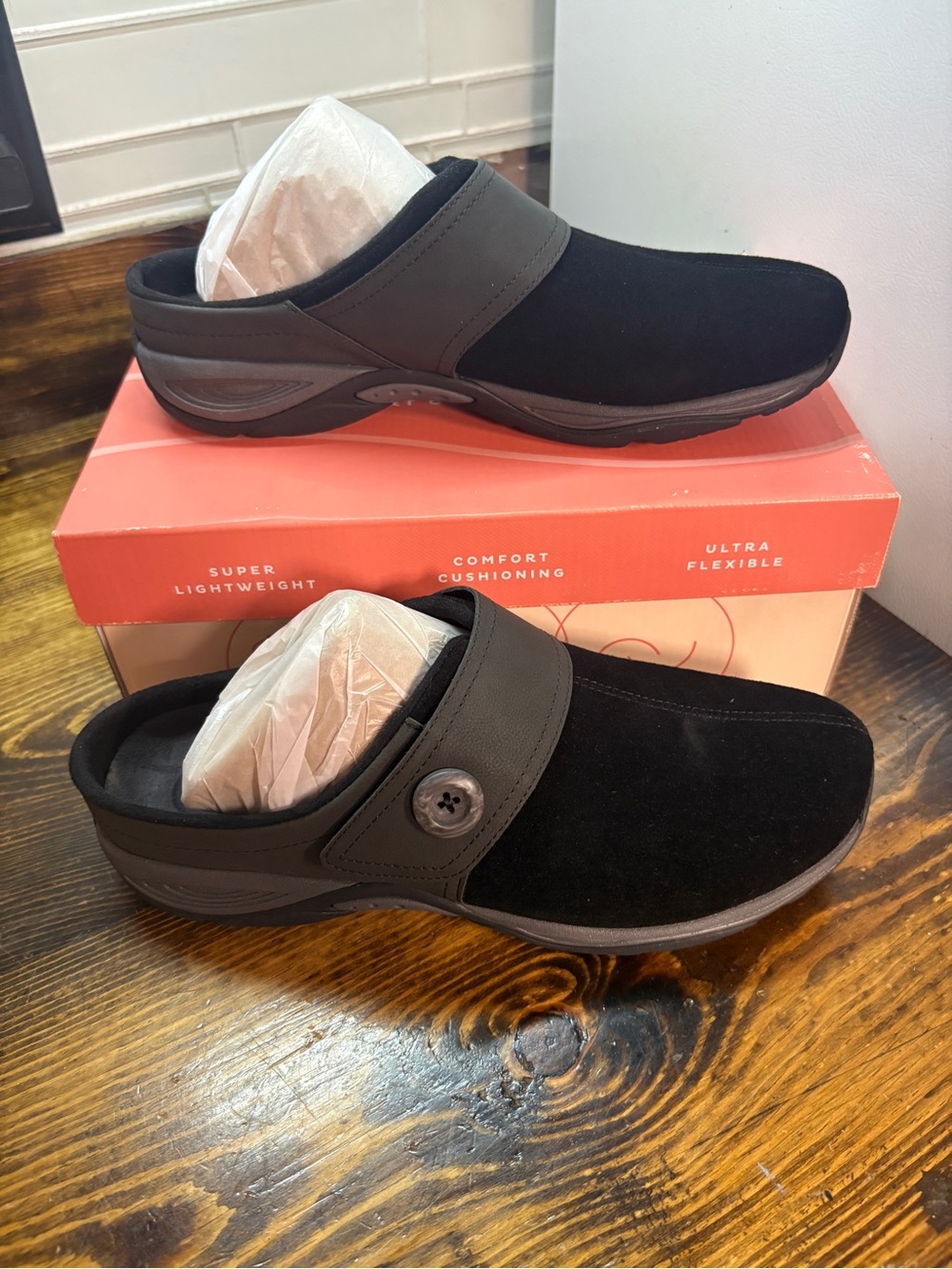 Easy Spirit Black Edline Mules Size 11